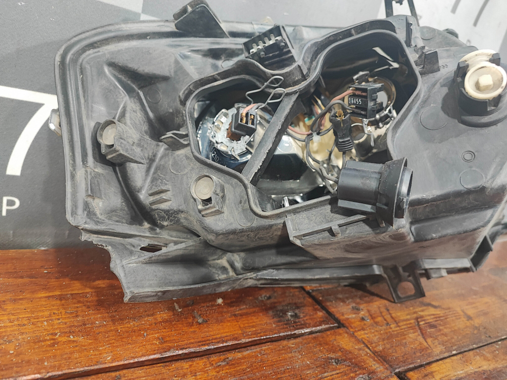 Фара левая Citroen C3 1 02-10 Б/У Оригинал 9680157580