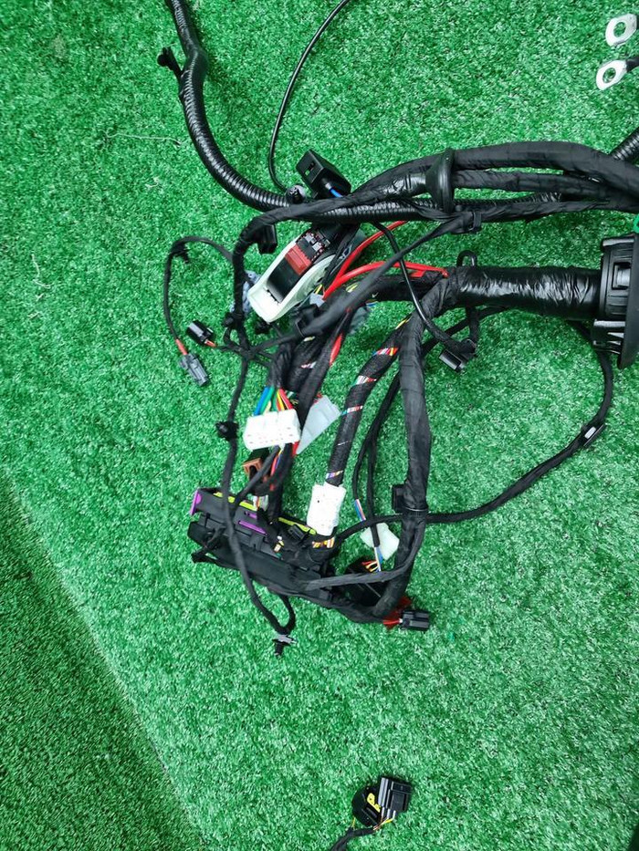 Проводка моторного отсека Chery Tiggo 4 (18-23)