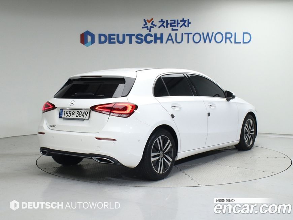 Mercedes-Benz A-Class W177 A220 Hatchback (05.2021)