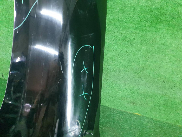 Крыло переднее левое Toyota Land Cruiser 200 (2012-2015)