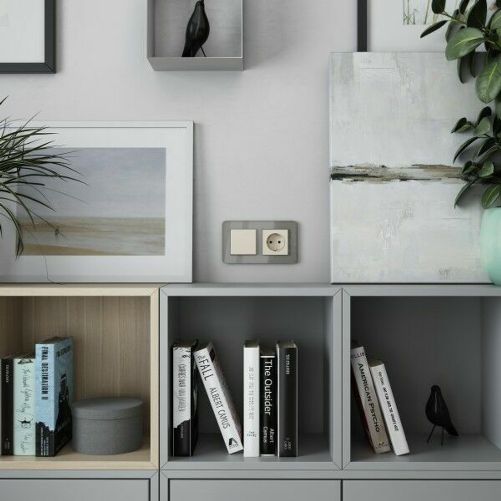 Розетка с заземлением и шторками (айвори матовый)