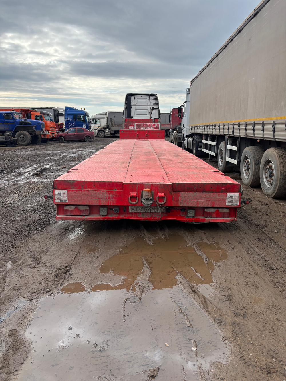 БЕРГЕР 9854* Полуприцеп тяжеловоз 4 оси 9854-0000050-04 (Раздвижной)