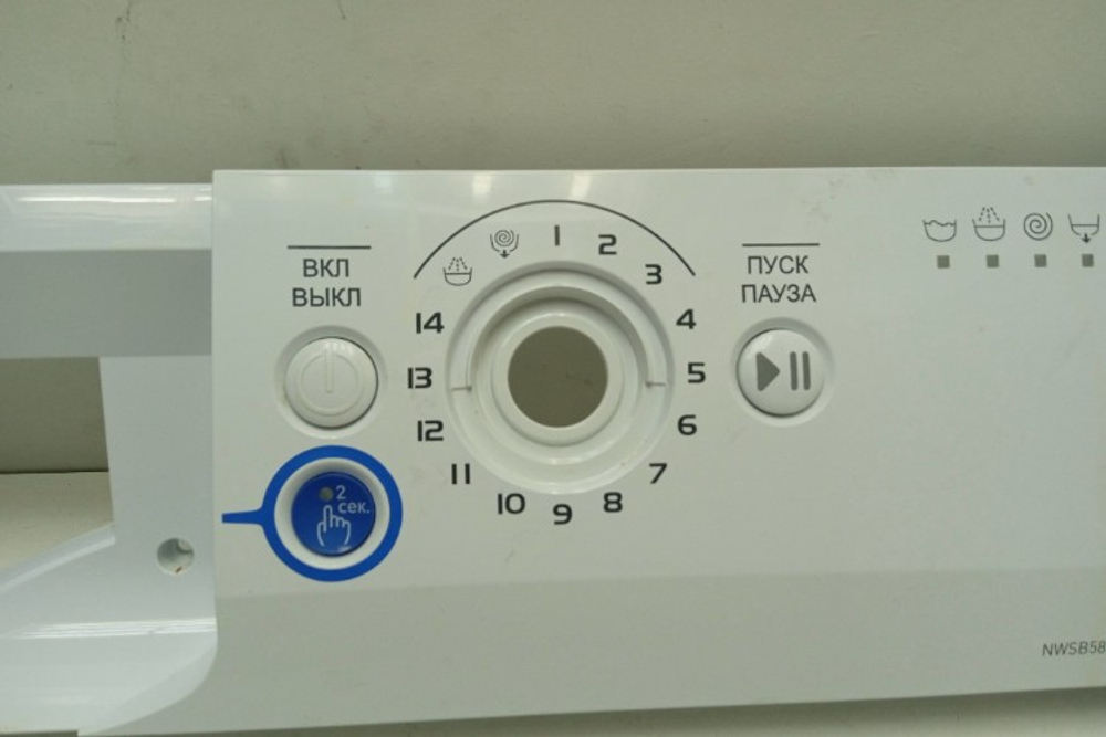 NWSB5851 кт148 Панель лицевая для стиральной машины Indesit 250006728 б/у