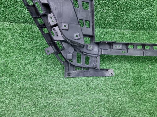 Кронштейн переднего бампера Hongqi H5 2 (22-нв)