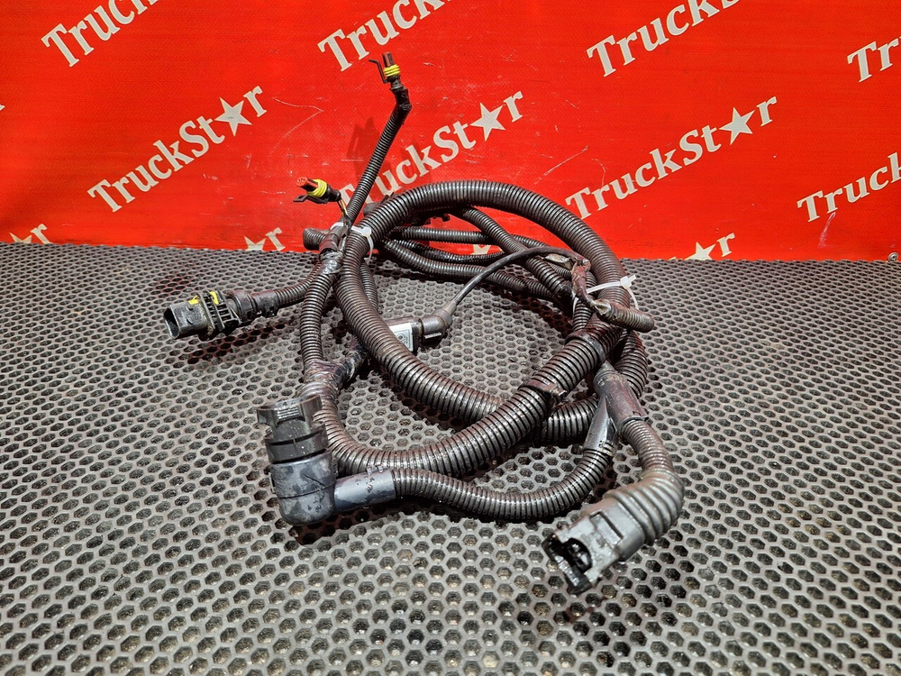 Проводка фары правой 2018г