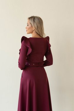 Платье бордовое с воланами из вискозы