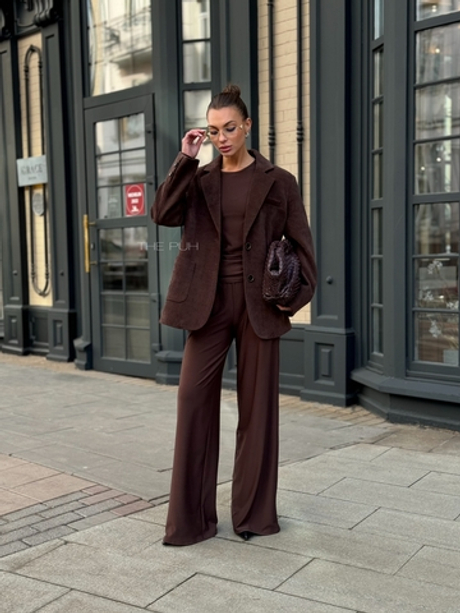 Вельветовый жакет шоколадного цвета