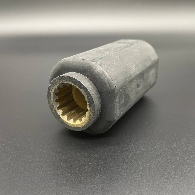 Втулка гребного винта резиновая Yamaha 60-140, F70-130 (Polaflex) (Polastorm)