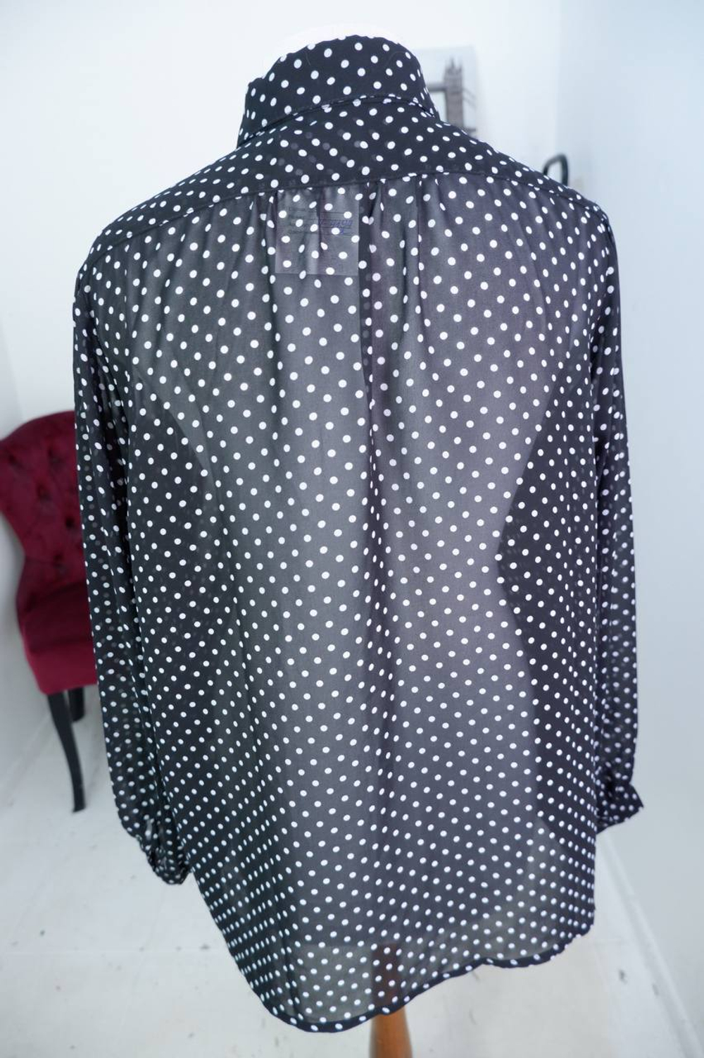 Блузка в стильный горошек, визуально 46 размер