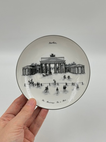 Декоративная тарелочка Бранденбургские ворота KPM Berlin