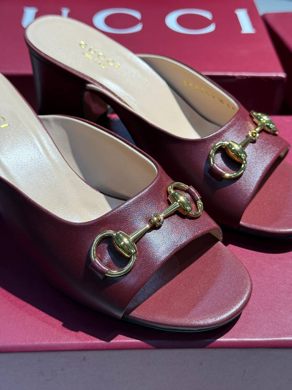 Босоножки Gucci