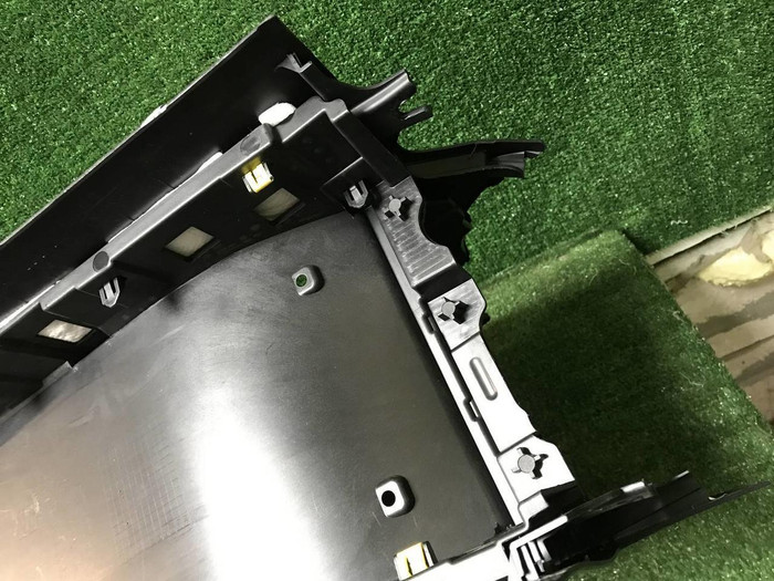 Подлокотник Omoda C5 (2022-н.в.)