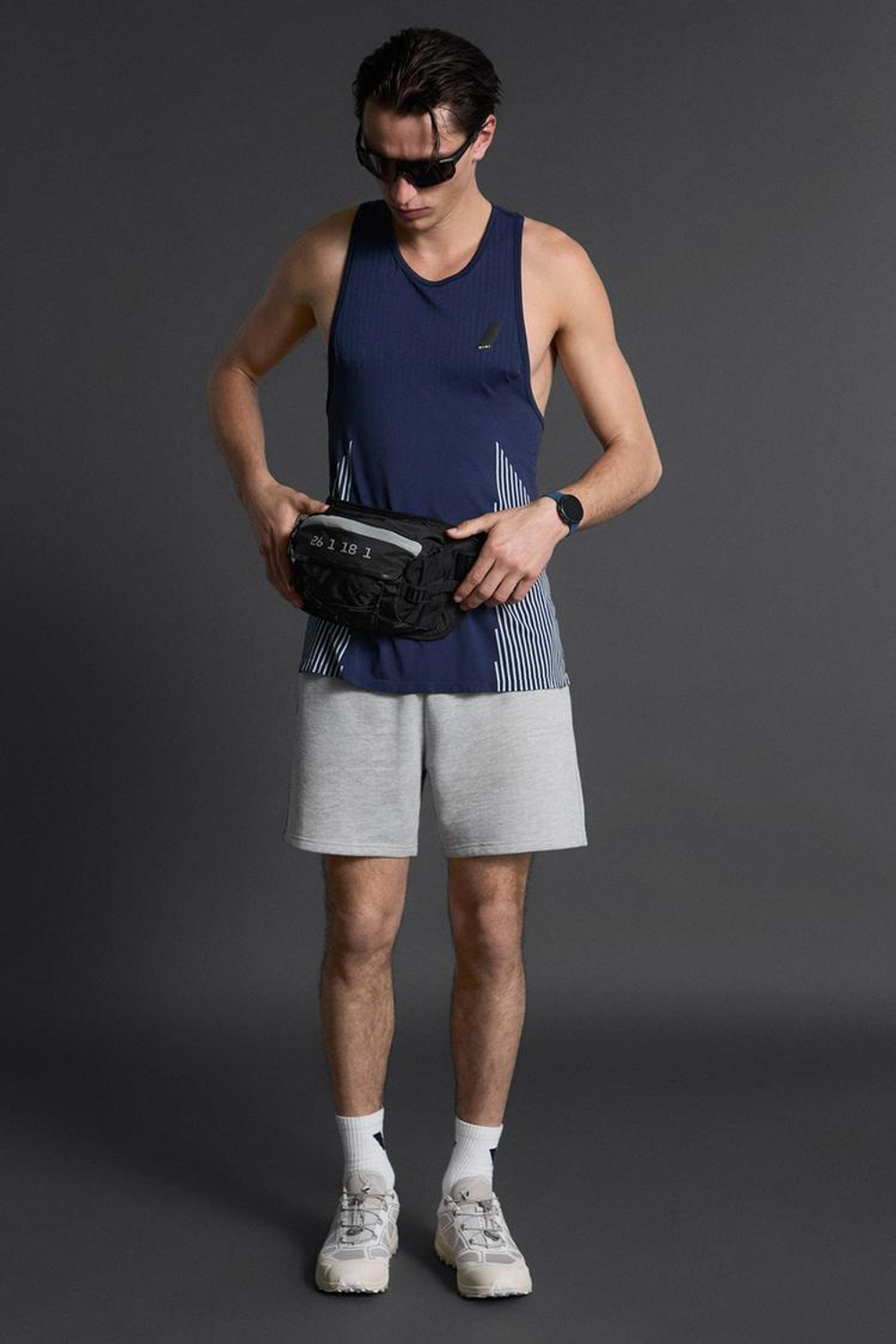 ZARA ПОЯСНАЯ СУМКА ИЗ НЕЙЛОНА, АНТРАЦИТОВО-СЕРЫЙ