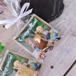 Конфета с открыткой "С выпускным!"