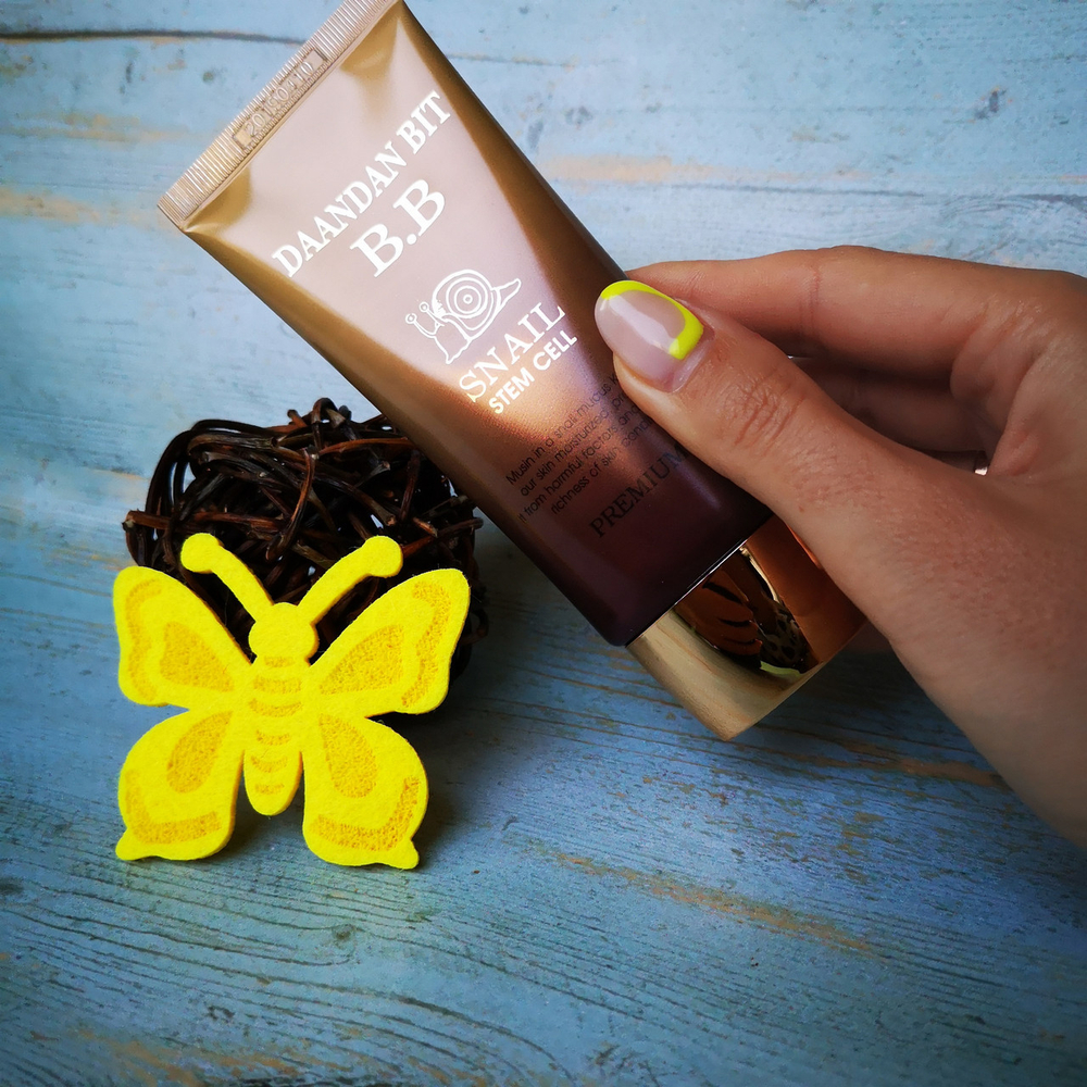 Daandanbit. Премиум ВВ крем с секретом улитки Premium Snail Sun BB Cream SPF40+/РА++