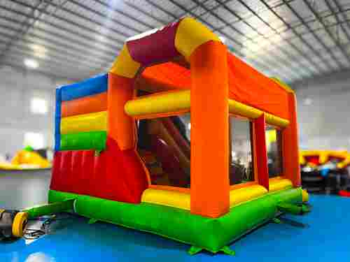 Коммерческий надувной батут " Радужный " с крышей  5,9*5*3,5 м