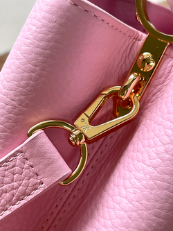 Louis Vuitton Capucines BB