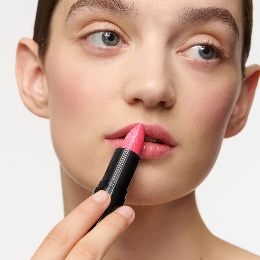 NOBEA Day-to-Day Lip Balm - Увлажняющий бальзам для губ оттенок Crystal red, 3 g