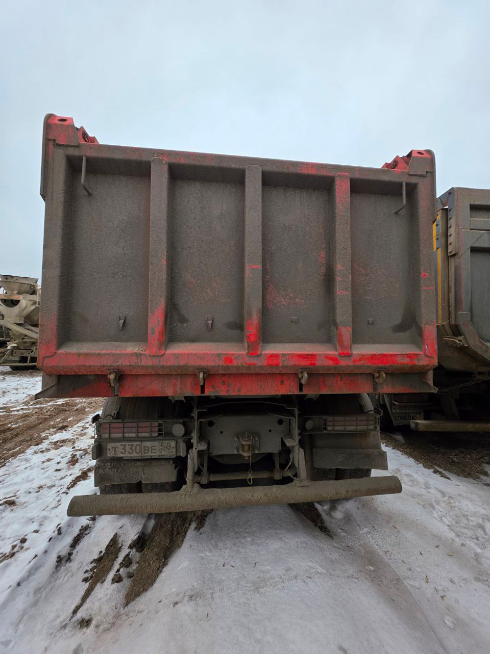 Ural С35510 6x4 Самосвал С35510 (Дизельный, 11,1 л, 420 л.с., МТ)