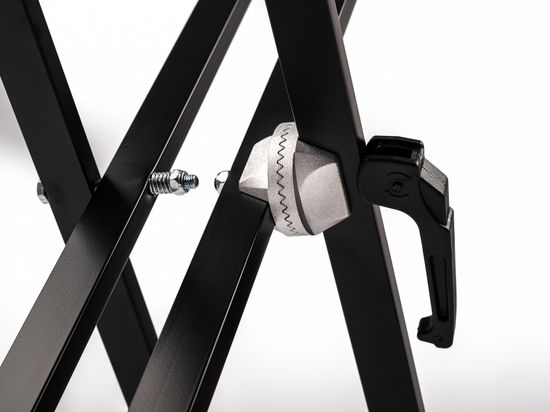 Стойка для клавишных инструментов, двойная, с зажимом, Soundking DF032