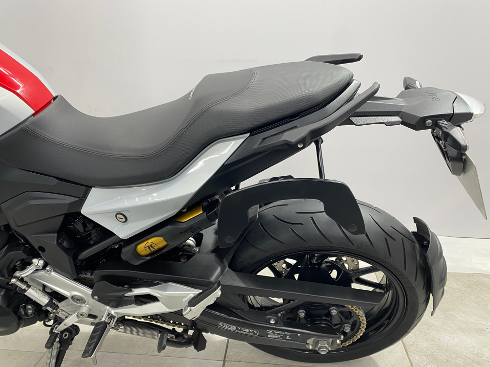 BMW F900R 051948