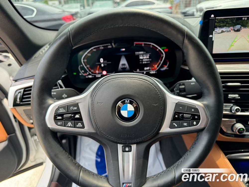 BMW 5 Series (G30) 520i M Sports (06.2021)