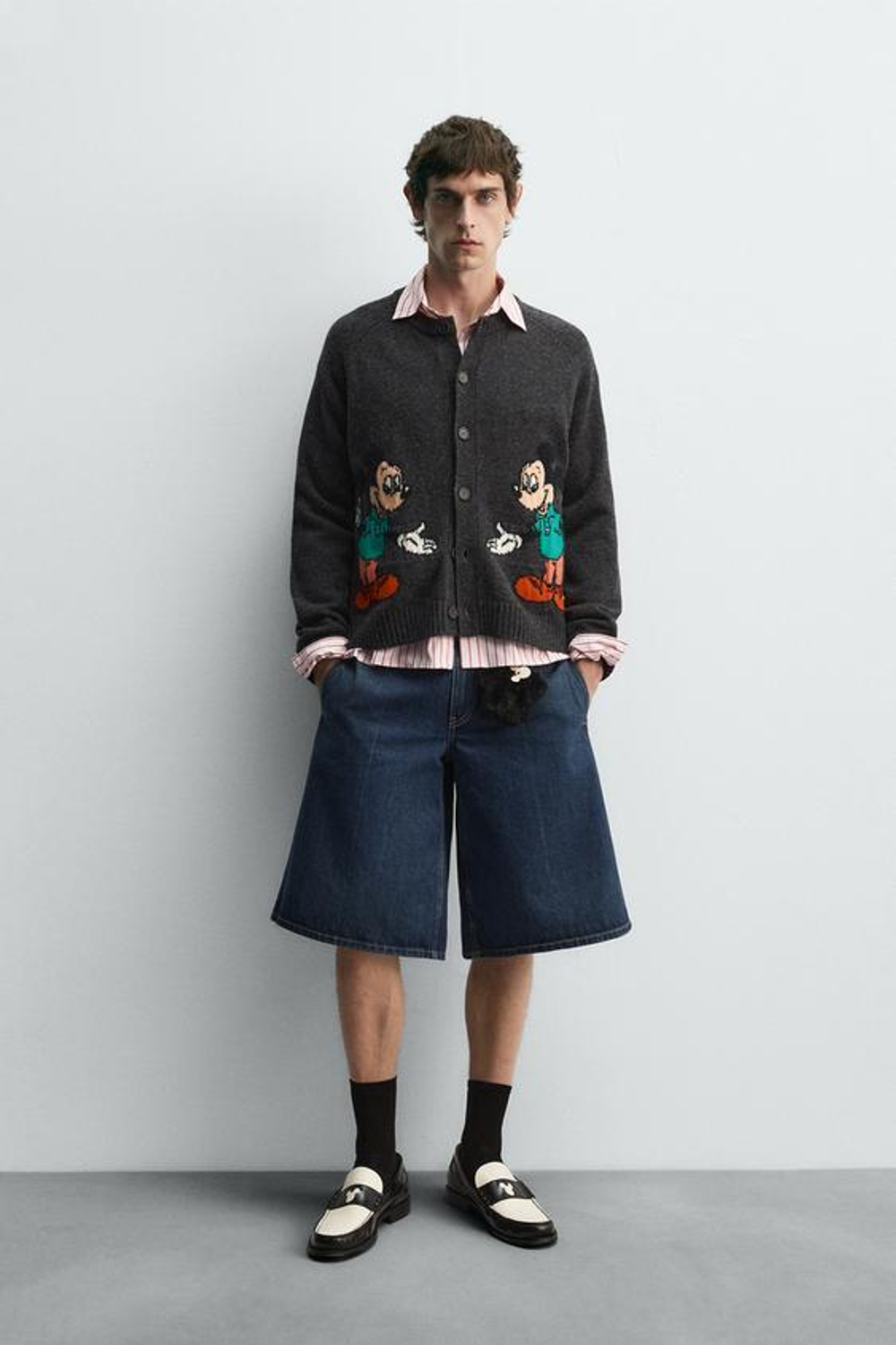 ZARA HARRY LAMBERT X DISNEY ШЕРСТЯНОЙ КАРДИГАН MICKEY MOUSE, УГОЛЬНЫЙ