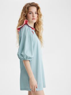 Платье с воланами цвета полыни