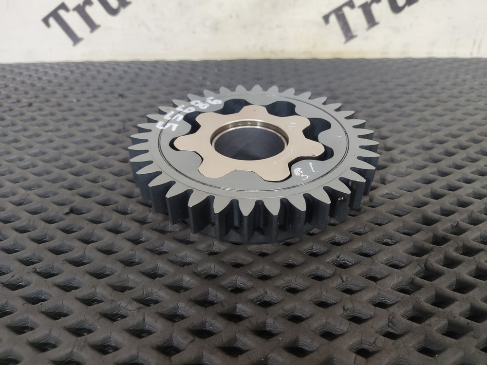 Шестерня насоса масляного 2021г