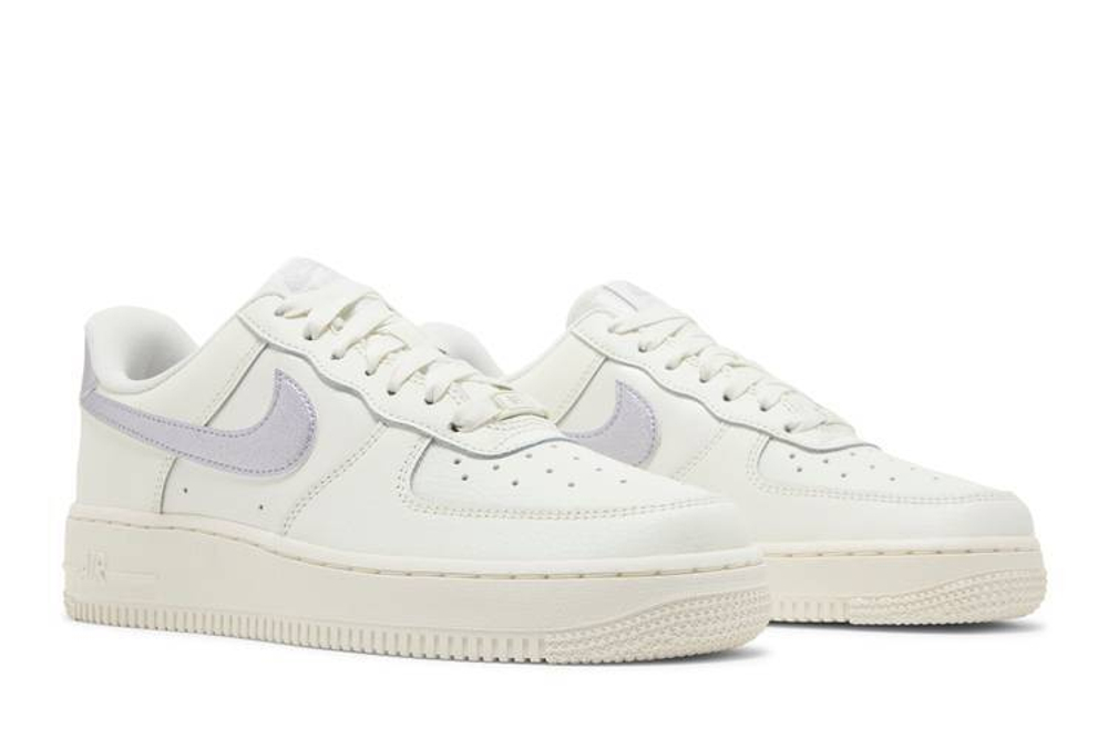 Кроссовки Nike Air Force 1 Low '07 "Metallic Purple" (Женская размерная сетка)