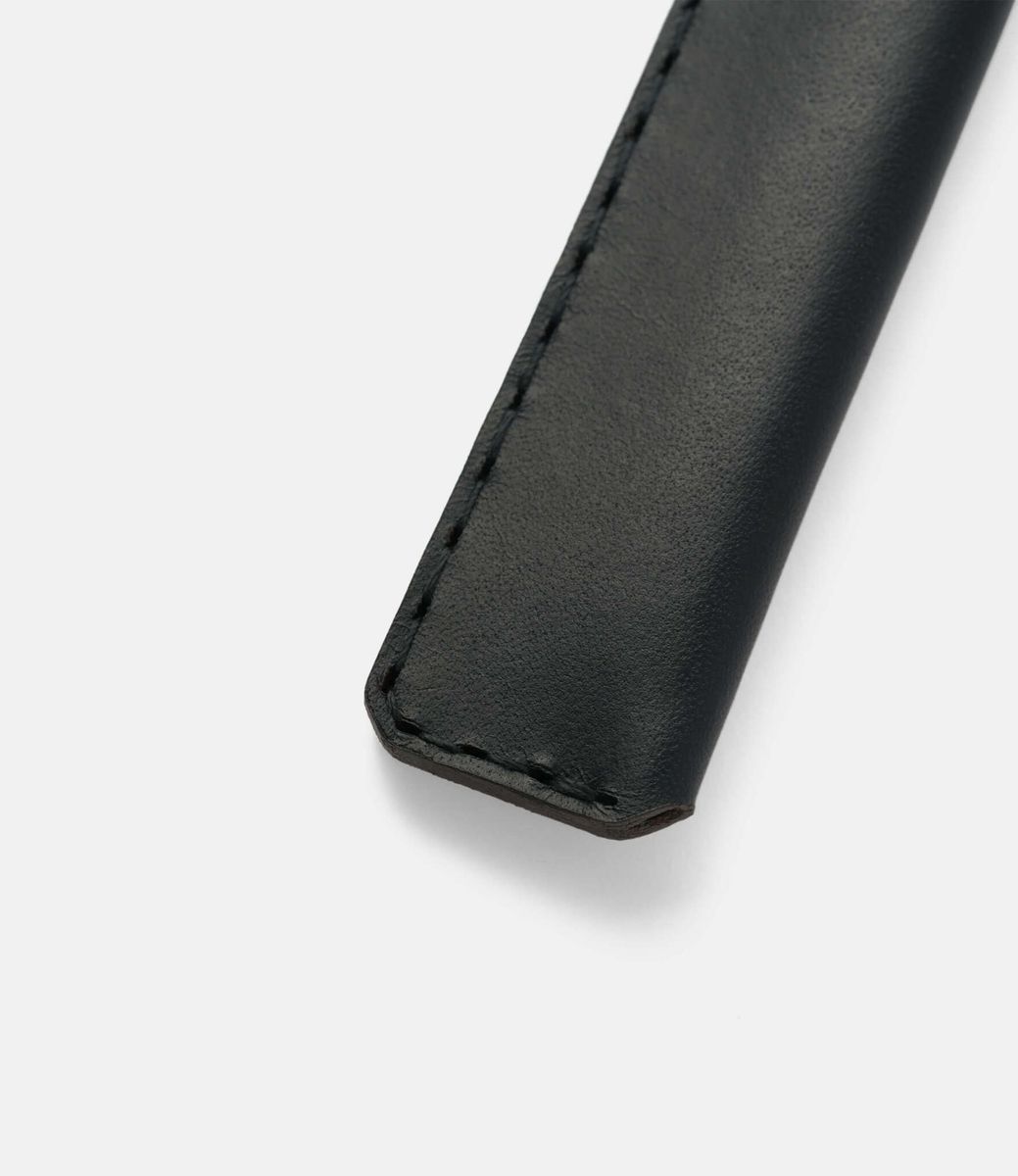 Wingback Leather Sleeve Charcoal — чехол для ручки