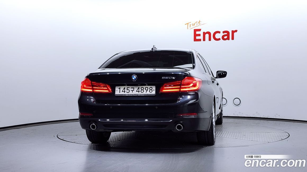 BMW 5 Series (G30) 520d Luxury Plus (08.2019)