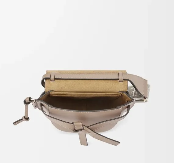 Кожаная сумка Loewe Gate кремовый