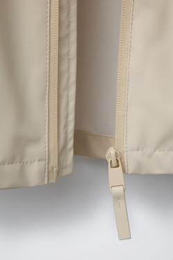 ZARA ЛЕГКИЙ ДОЖДЕВИК WATER REPELLENT, ЦВЕТ СЛИВОЧНОГО МАСЛА