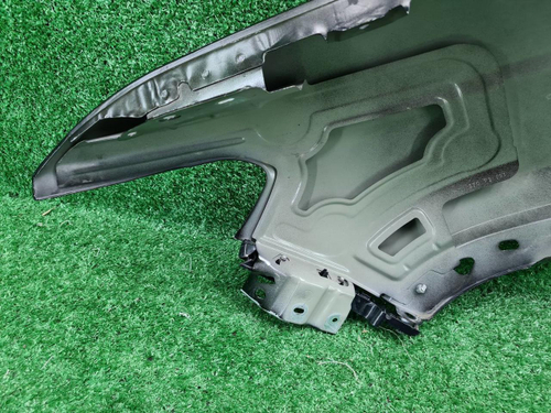 Крыло переднее правое Jeep Grand Cherokee WL 21-нв