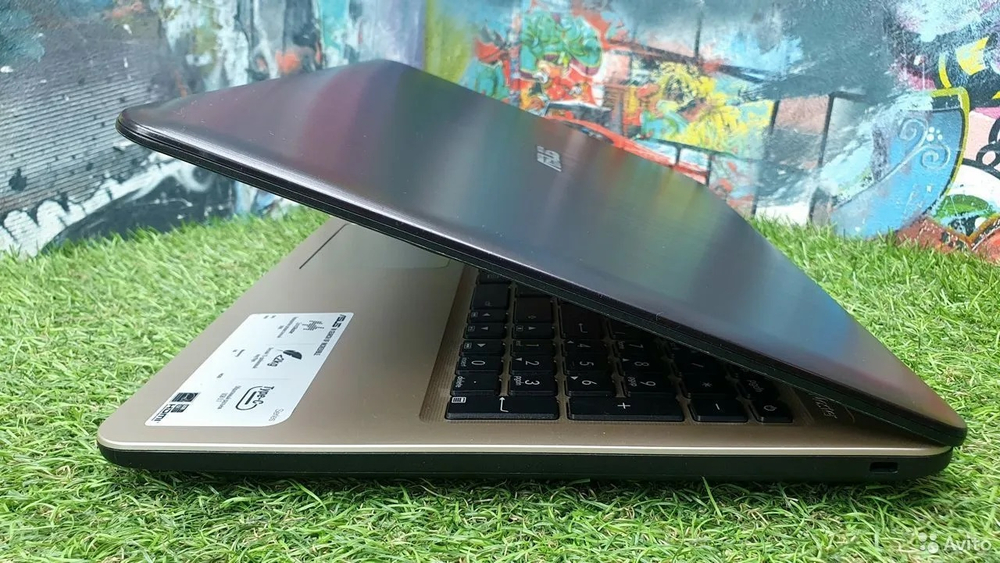 Ноутбук asus для работы 4 ядра FullHD