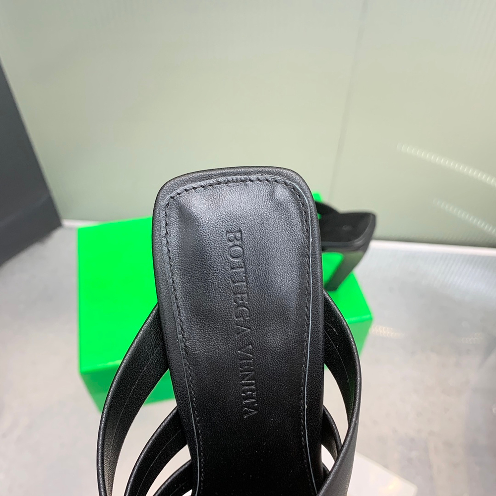 Bottega Veneta Alfie Mule