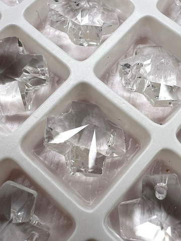 Подвеска крест кристалл 14 мм 001