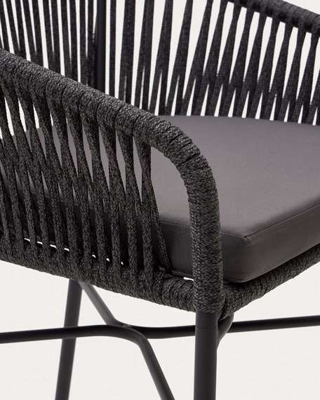 Полубарный стул Yanet черный