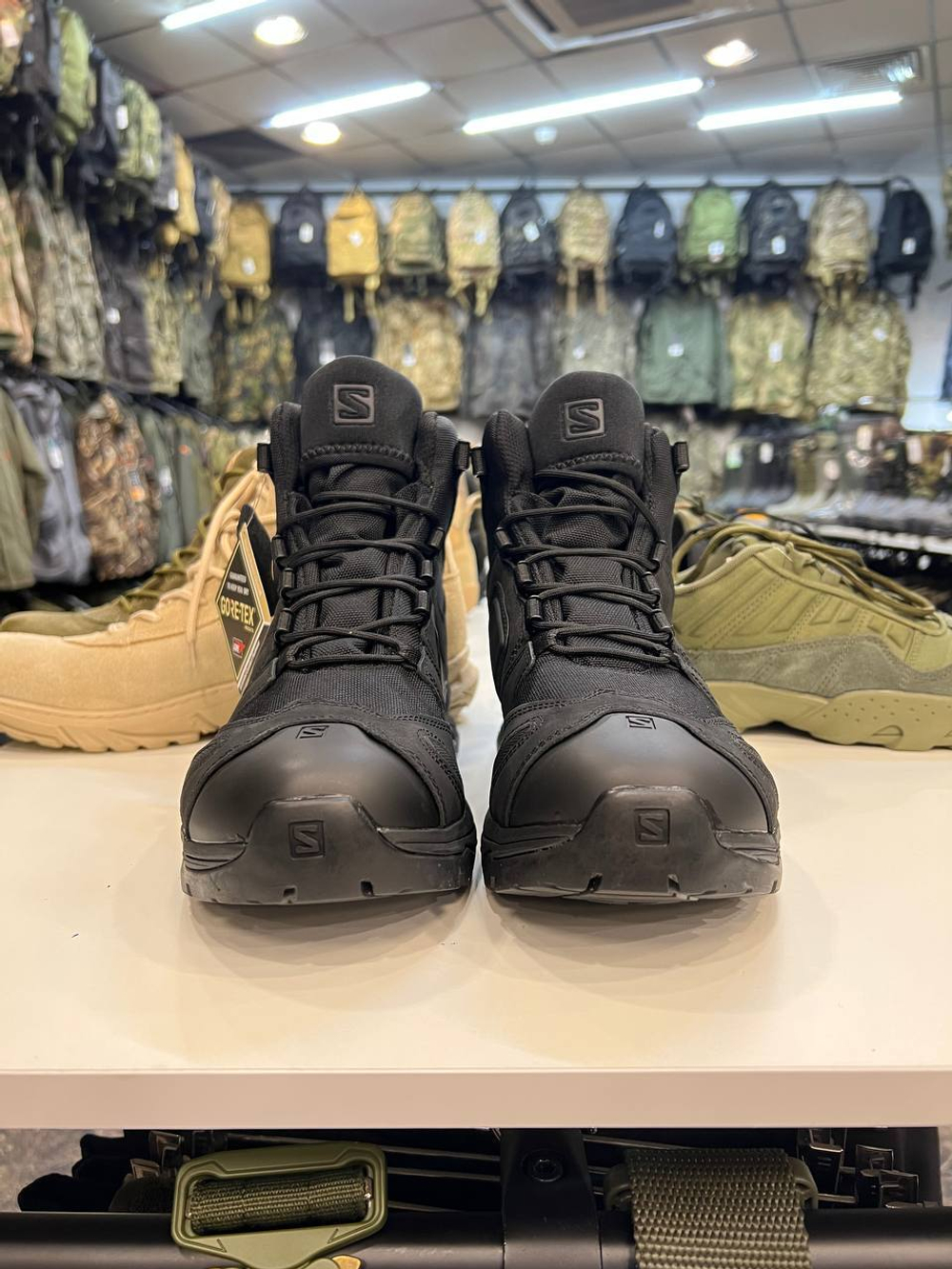 Ботинки Salomon, черные