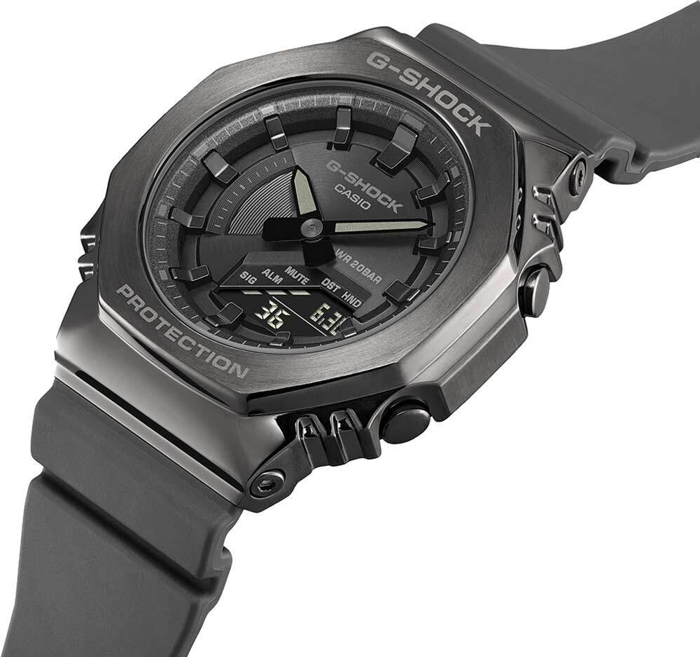 Женские  наручные часы Casio G-Shock GM-S2100B-8A