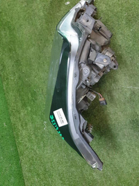 Битая Фара левая Toyota Land Cruiser Prado 150 (2013-2017) LED