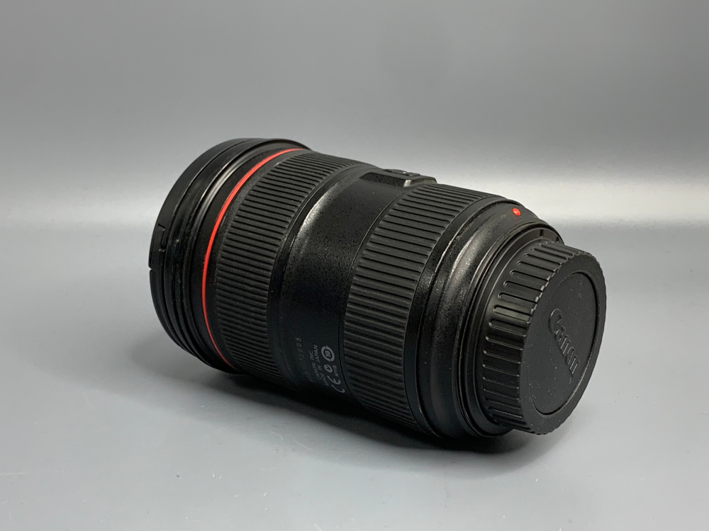 Canon EF 24-70mm 2.8L II USM Царапины на линзе