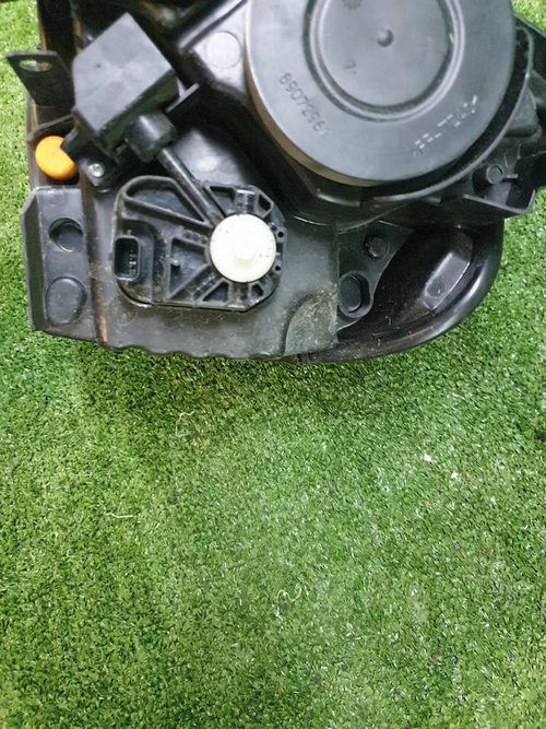 Битая Фара правая Nissan Juke 1 YF15 (2014-2019) галоген