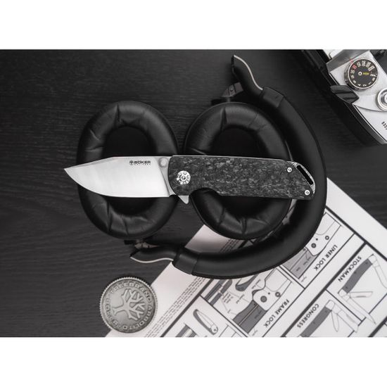 Нож Boker 110665 Sherman EDC с клинком из стали CPM-Magnacut, рукоять карбон / титан