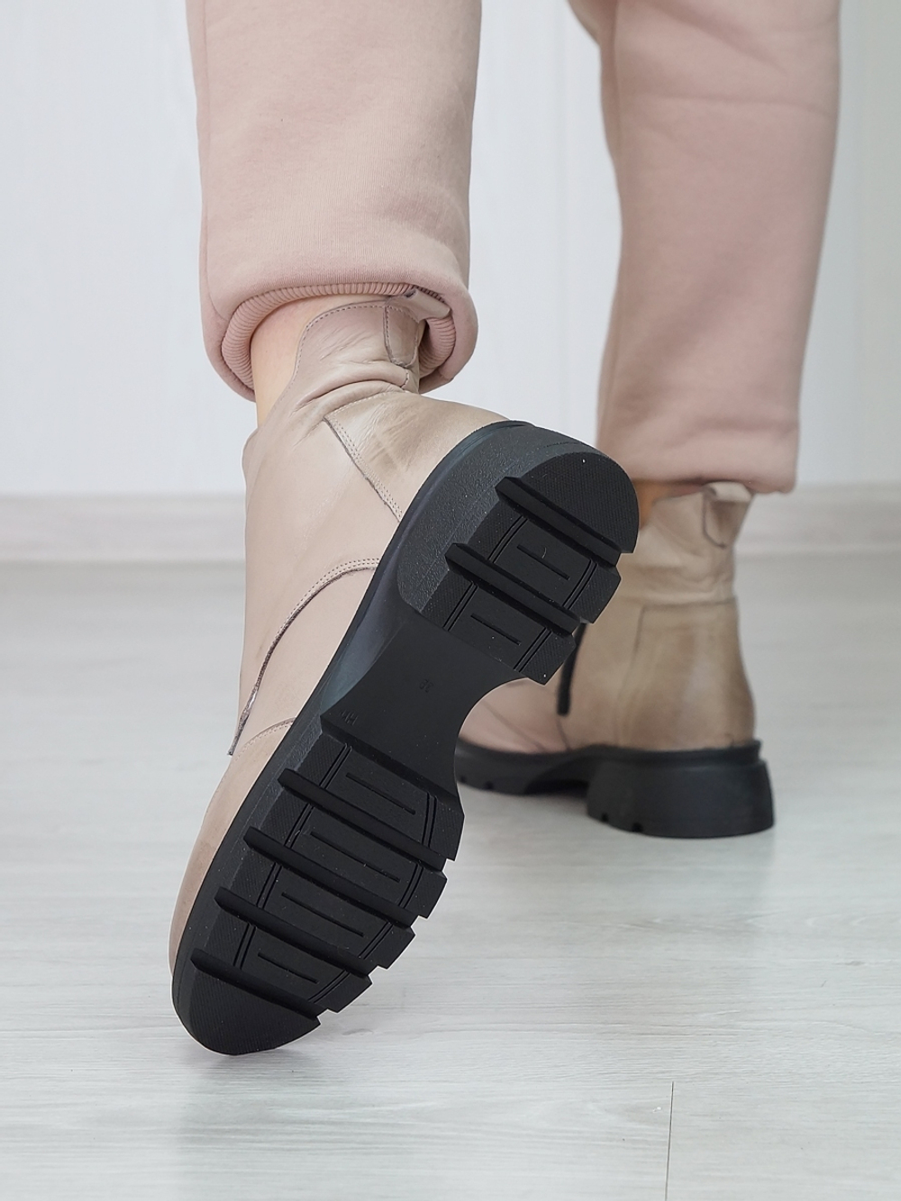 Ботинки женские зимние MARCO MAGITNI 571-98