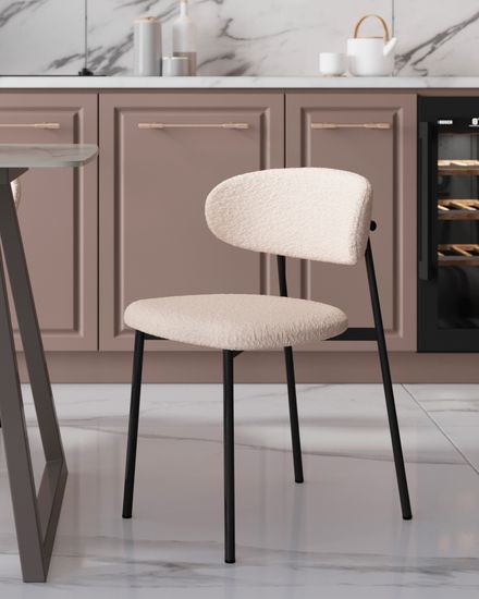 Стул Sevyn букле молочный, ножки черный металл