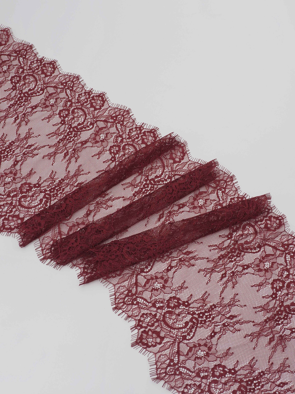 Кружево шантильи вино неэластичное ширина 22 см длина 1.45 м