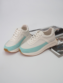 Кроссовки женские демисезонные