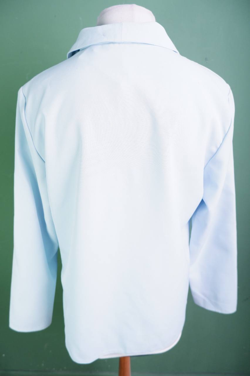 Жакет Magda красивого цвета, визуально на 50 размер